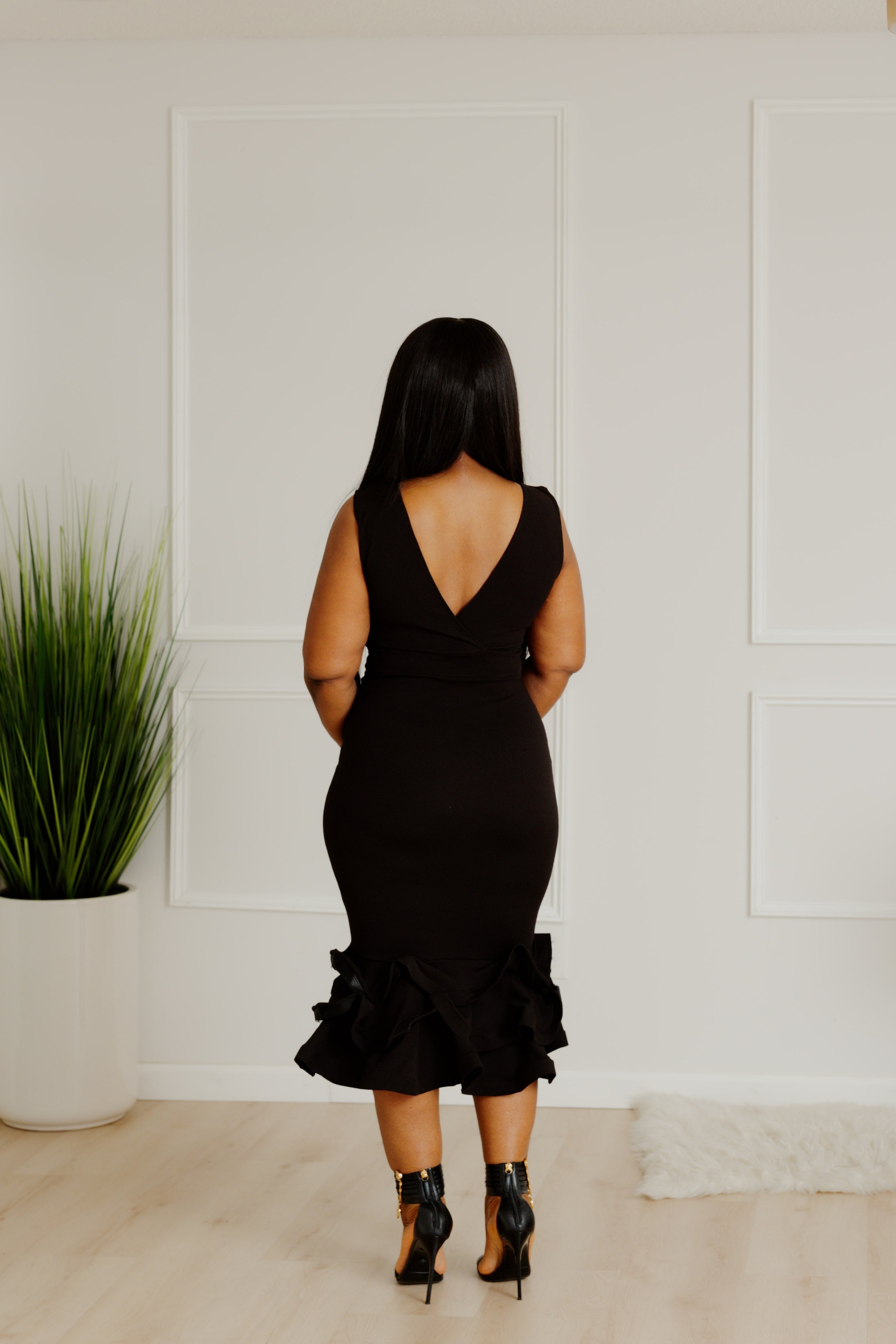 EFFORTLESS CURVE DRESS